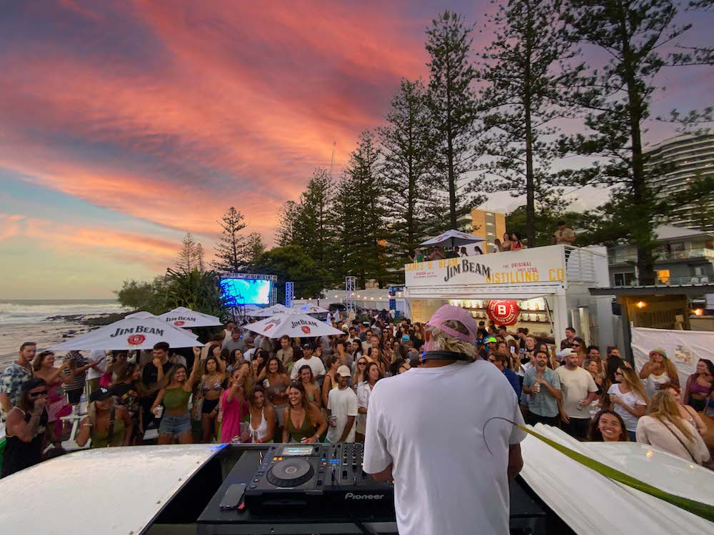 Brand Activation Music Festival - Kombi & Co